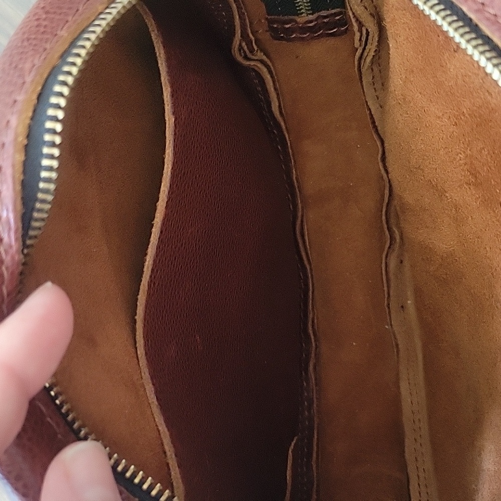 PORTLAND LEATHER  CROSSBODY BAG, LARGE SIZE - Picture 5 of 5